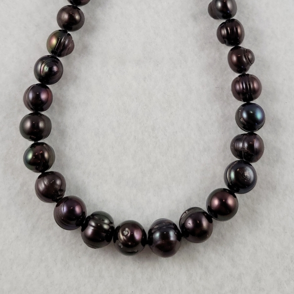 REAL 10-11mm Bordeaux Black Pearl Necklace - Picture 9 of 11